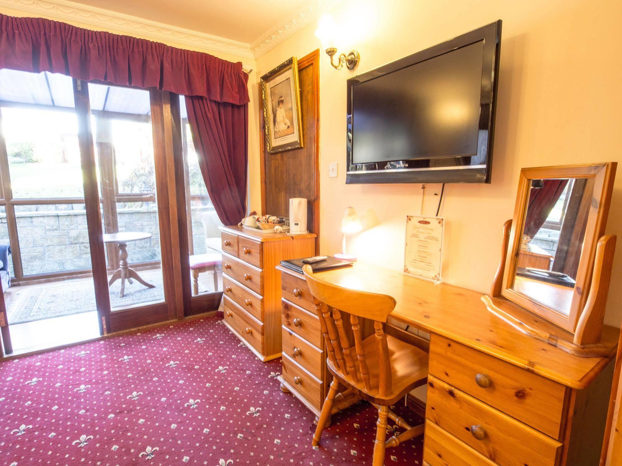 Corstorphine Lodge Hotel EDI Eksteriør bilde