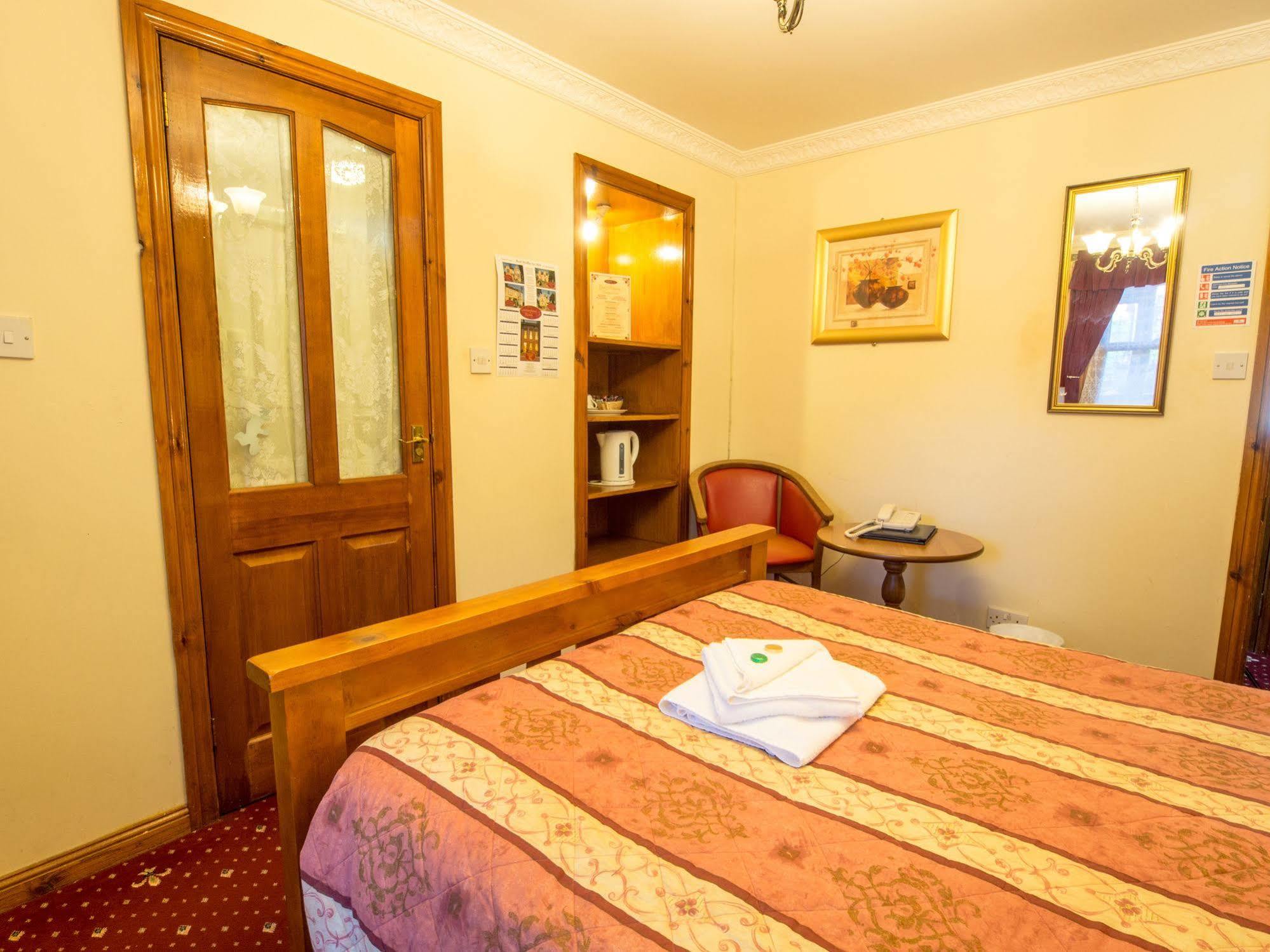 Corstorphine Lodge Hotel EDI Eksteriør bilde